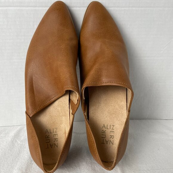 Naturalizer Carilyn Shootie Slip-on Cushioned Pointed Toe - Picture 7 of 11